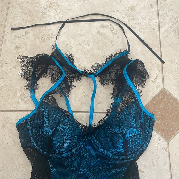 NWOT Yandy 10537Y Black Lace Turquoise One Piece Snap Crotch Teddy Size Large L - Picture 2 of 10